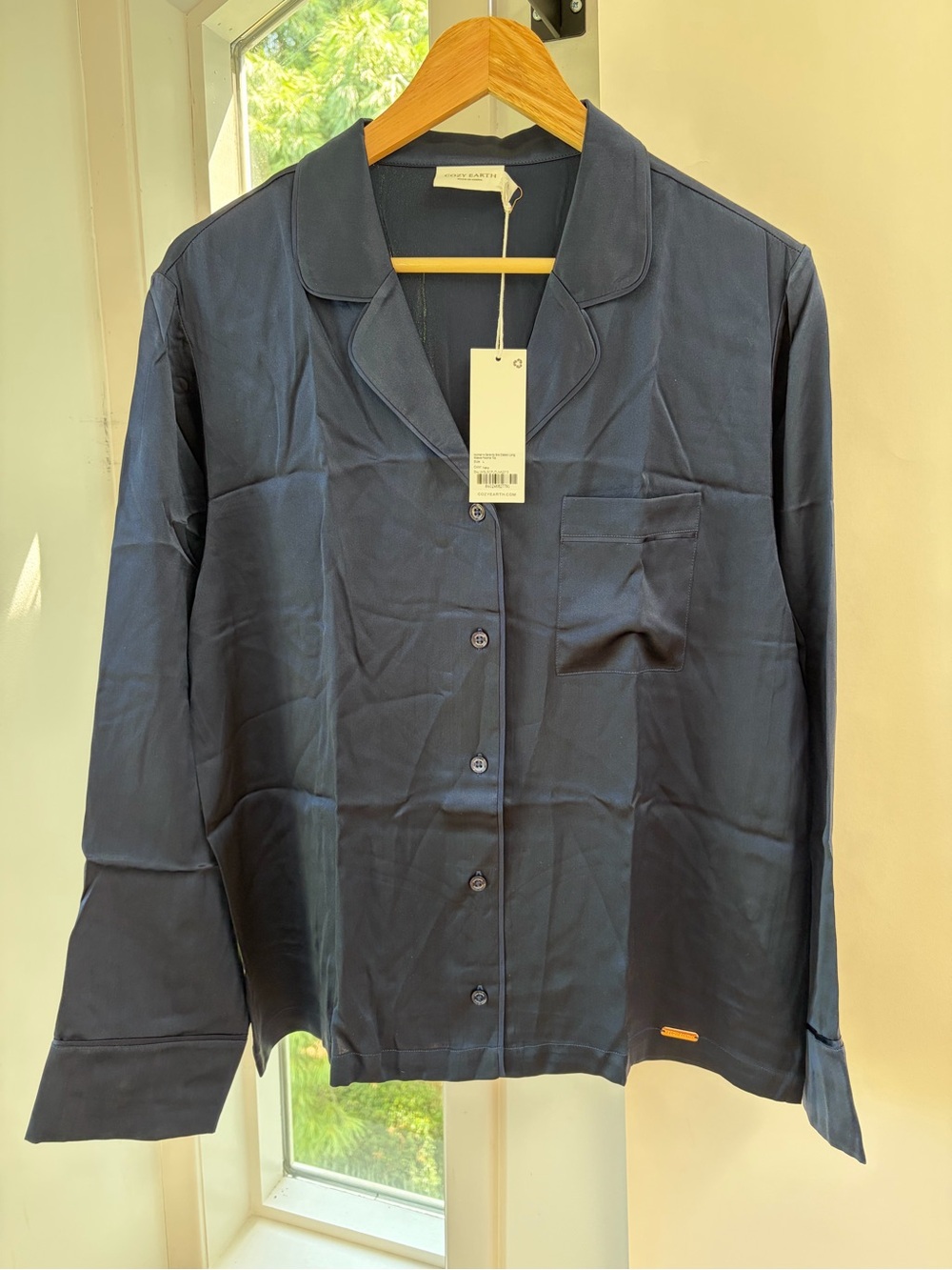 Cozy Earth Serenity Silk Classic Long Sleeve Pajama Top-Navy - Size Large - NWT